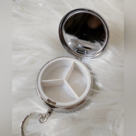 💊 Gucci Pill Case 💊 - Picture 4 of 6